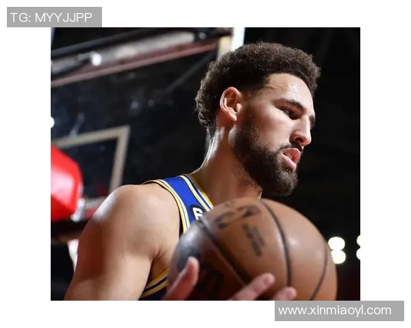 全球足坛风云人物盘点:最受关注球星及其精彩表现全解析